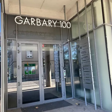 Garbary 100 White Apartment, Parking, Self Check-in 24h, Air-conditioning *