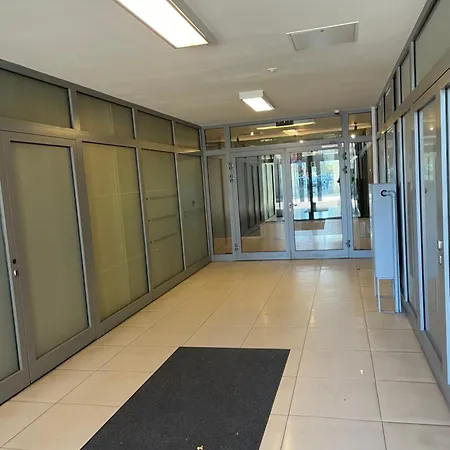 Garbary 100 White Apartment, Parking, Self Check-in 24h, Air-conditioning * Posen