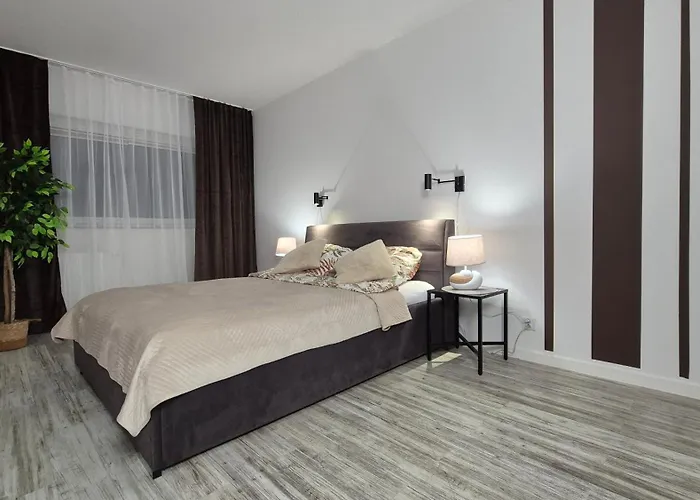 Apartment Garbary 100 White Apartment, Free Parking, Self Check-in 24h, Air-conditioning Posen