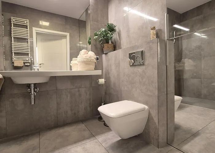 Garbary 100 White Apartment, Free Parking, Self Check-in 24h, Air-conditioning Poznan