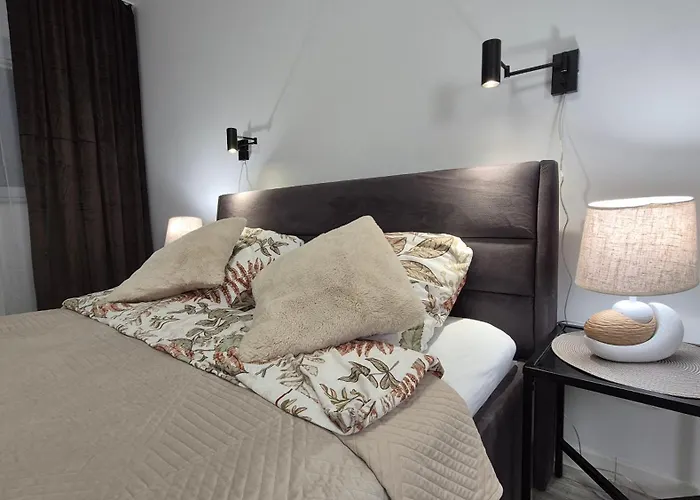 Apartment Garbary 100 White Apartment, Free Parking, Self Check-in 24h, Air-conditioning *